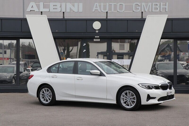 Gebraucht BMW 330 Advantage 258 PS (189 kW) 2019 Limousine