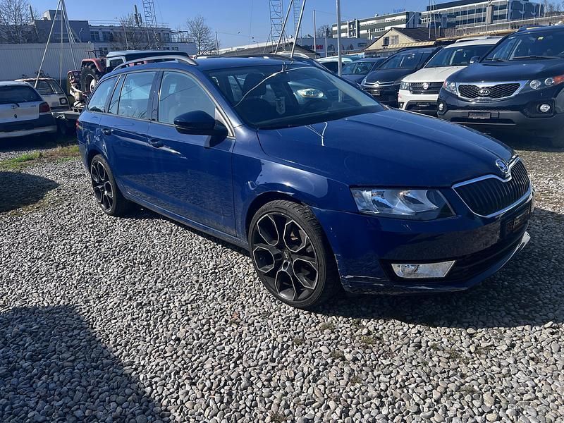 Gebraucht Skoda Octavia LAURIN & KLEMENT 180 PS (132 kW) 2014 Kleinwagen