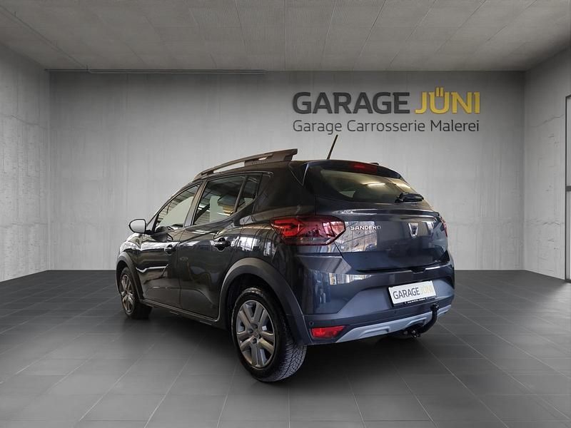 Gebraucht Dacia Sandero Comfort 91 PS (66 kW) 2022 Grau Limousine