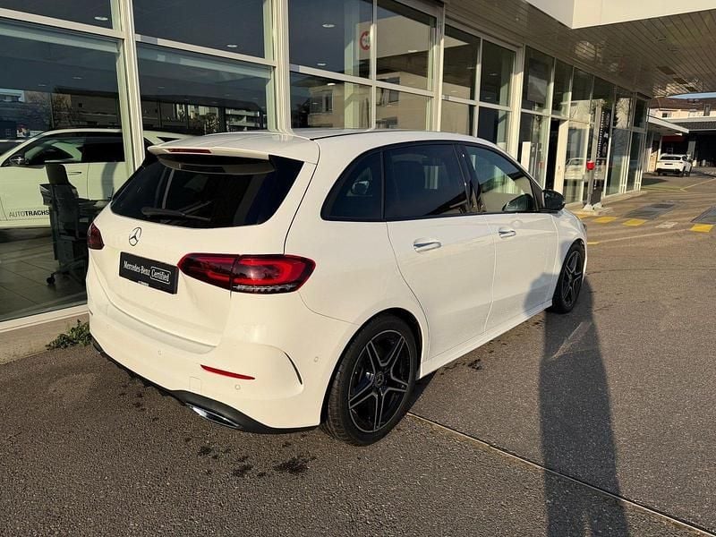 Gebraucht Mercedes B250e 224 PS (164 kW) 2026 Van / Kleinbus