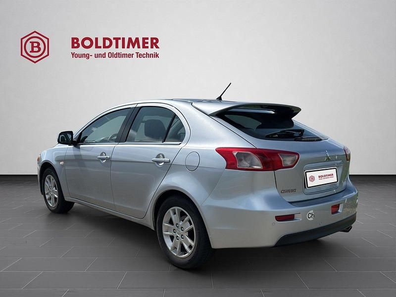 Gebraucht Mitsubishi Lancer Sportback Invite 143 PS (105 kW) 2009 Limousine