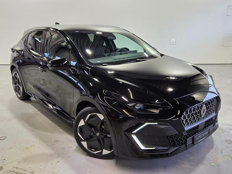 Neu Renault Clio V Techno 158 PS (116 kW) 2026 Schwarz Limousine