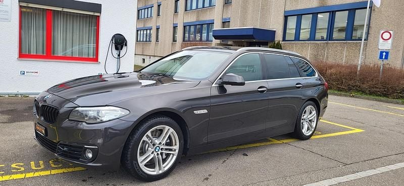 Gebraucht BMW 530 258 PS (189 kW) 2013 Kombi