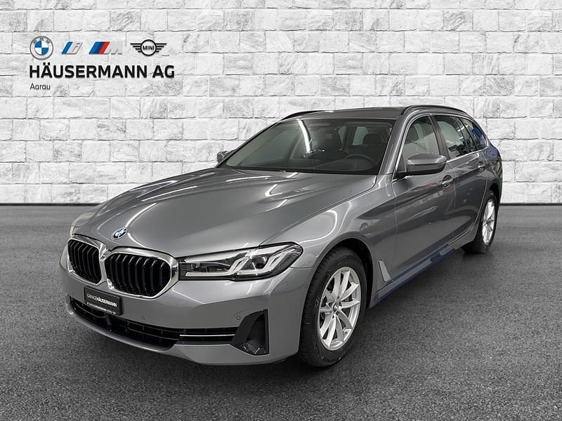 Grau Gebraucht 2023 BMW 530 Sport Line Kombi | CHF 46’500 (Fairer Preis) - Bild 1/4