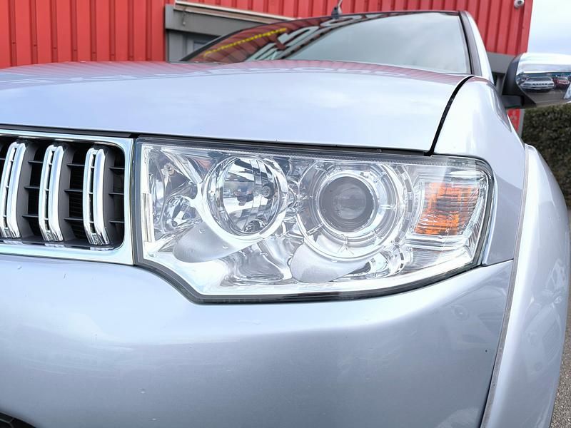 Gebraucht Mitsubishi L200 Intense 178 PS (130 kW) 2015 Abholung