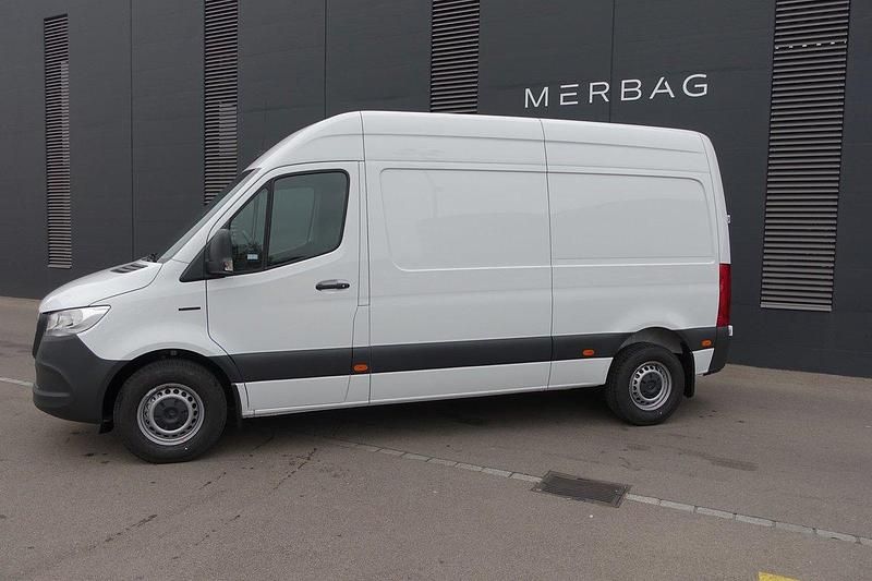 Gebraucht Mercedes E-Sprinter 84 kW (115 PS) 2022 Van