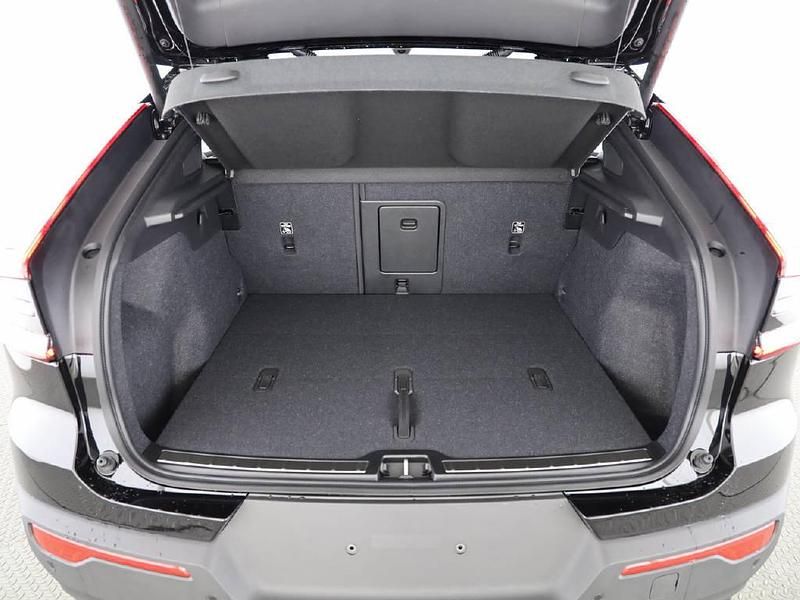 Neu Volvo EC40 Performance 325 kW (442 PS) 2025 Schwarz SUV