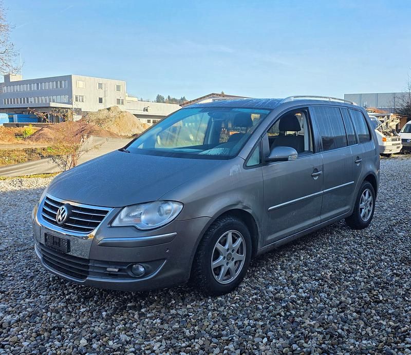 Gebraucht 2007 VW Touran Highline Van / Kleinbus | CHF 1’900 (Superpreis) - Bild 1/4