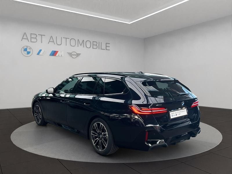 Gebraucht BMW 520 Comfort Edition 208 PS (152 kW) 2025 Schwarz Kombi