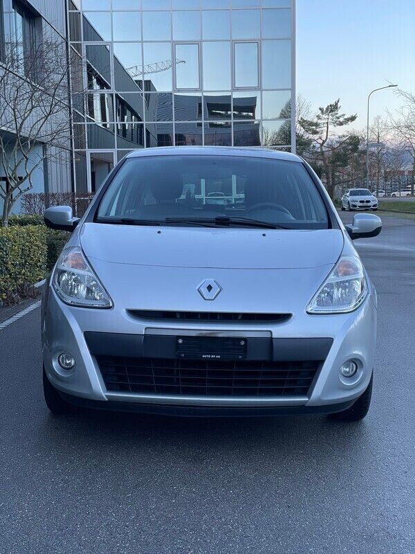 Gebraucht Renault Clio II Expression 75 PS (55 kW) 2011 Kleinwagen