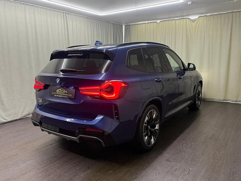 Gebraucht BMW iX3 Impressive 210 kW (286 PS) 2022 Blau SUV