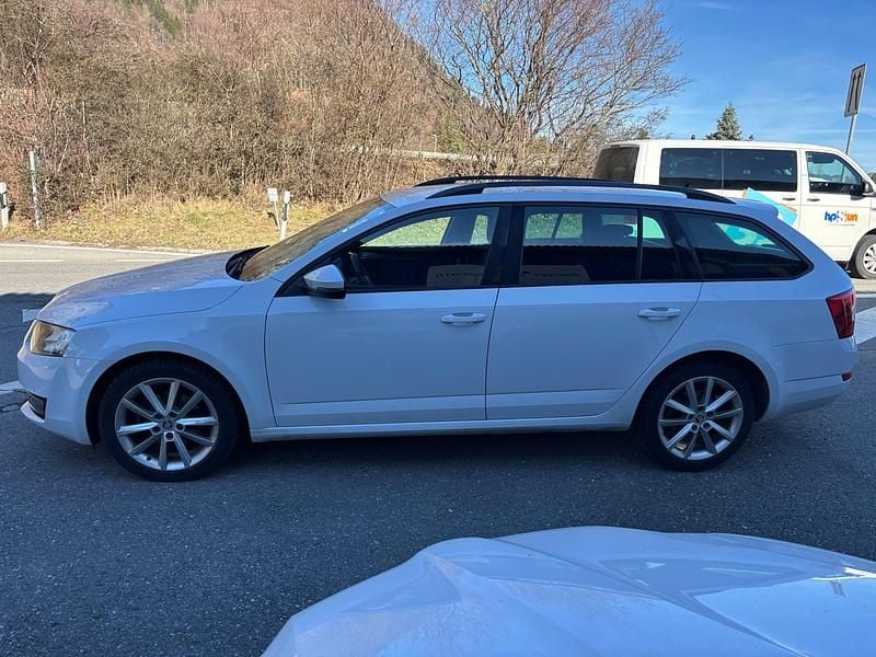 Gebraucht Skoda Octavia Ambition 150 PS (110 kW) 2017 Kombi