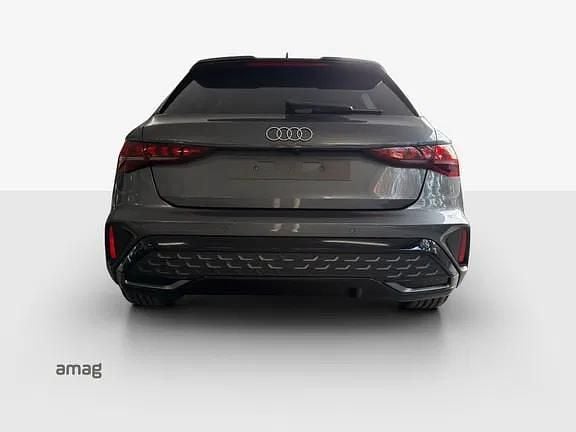 Neu Audi A3 Attraction 150 PS (110 kW) 2026 Daytonagrau perleffekt Limousine