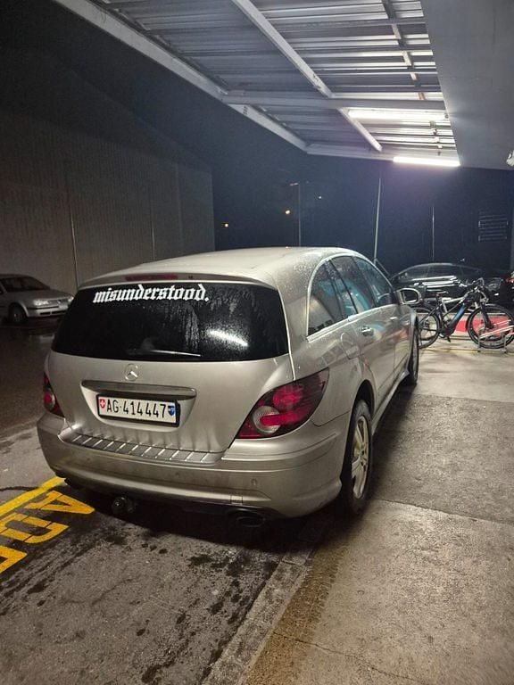 Gebraucht 2009 Mercedes R320 Van / Kleinbus | CHF 4’500 - Bild 1/3