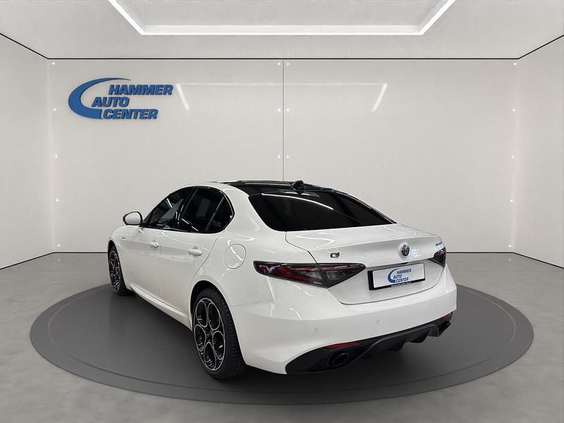 Neu Alfa Romeo Giulia Veloce 2025 Weiss Limousine