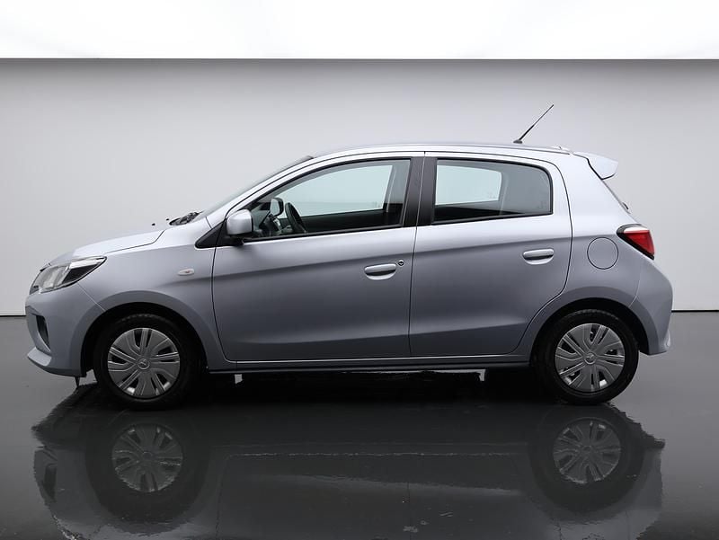 Gebraucht Mitsubishi Space Star Inform 71 PS (52 kW) 2023 Silber Limousine