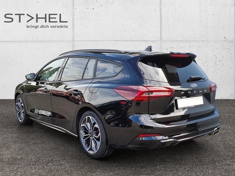 Neu Ford Focus ST-Line X 155 PS (114 kW) 2025 Schwarz Kombi