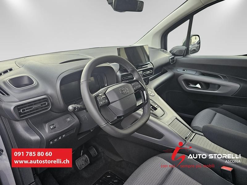 Neu Toyota Proace Verso City 100 kW (136 PS) 2025 Silber Kombi