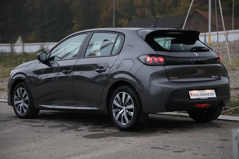 Gebraucht Peugeot 208 Active 101 PS (74 kW) 2020 Kleinwagen