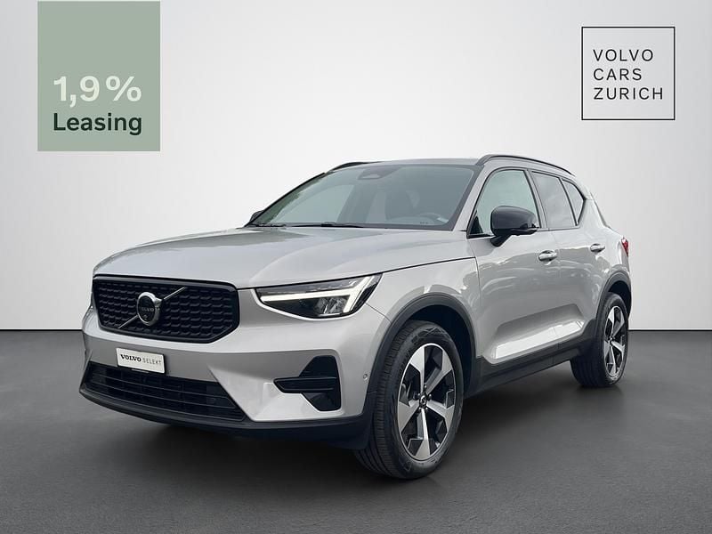 Silber Gebraucht 2024 Volvo XC40 Plus SUV | CHF 38’900 (Superpreis) - Bild 1/4
