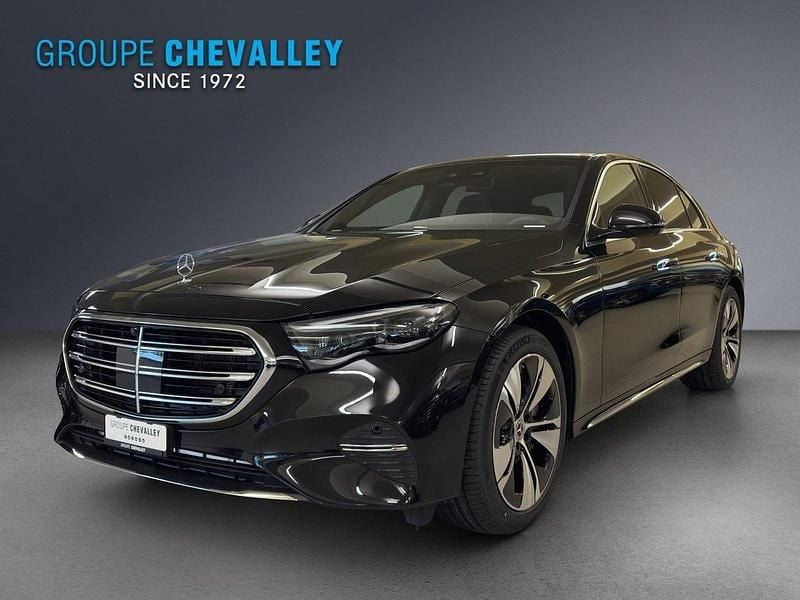 Neu Mercedes E300 204 PS (150 kW) 2025 Schwarz Limousine