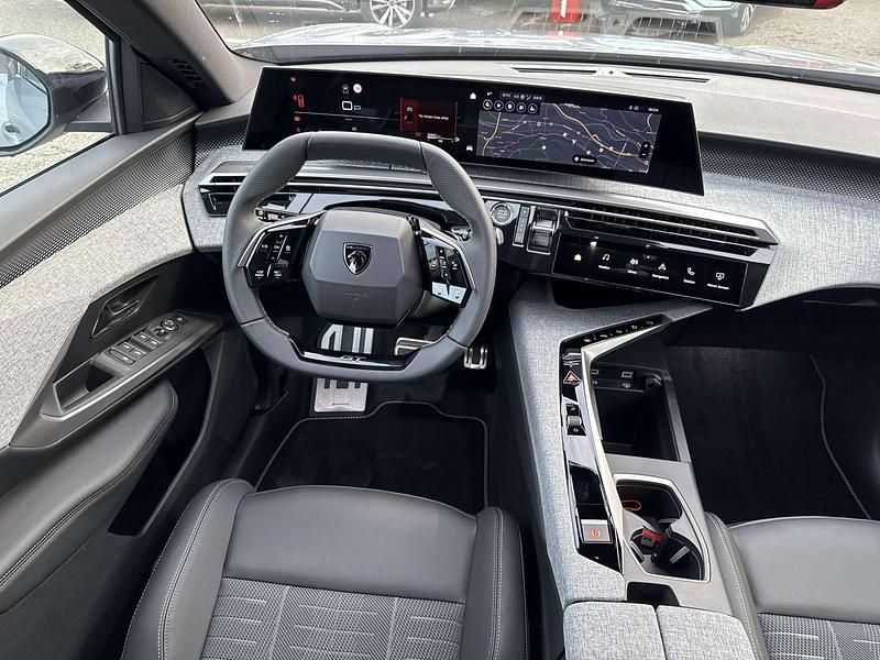 Neu Peugeot 3008 GT 136 PS (100 kW) 2025 SUV