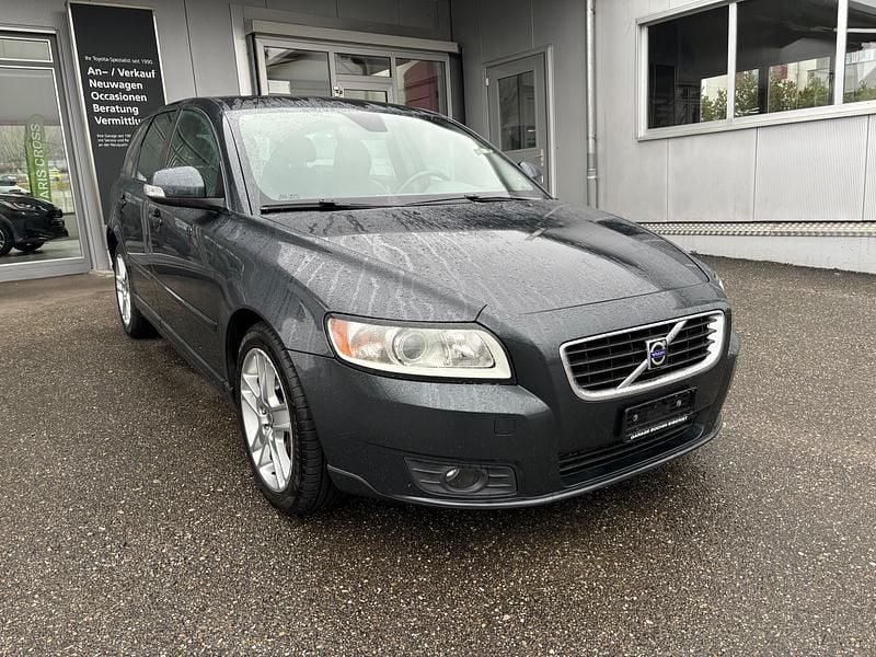 Gebraucht Volvo V50 Momentum 136 PS (100 kW) 2010 Kombi