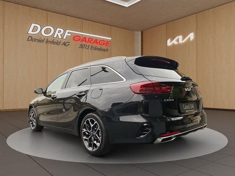 Neu Kia Ceed Sportswagon GT-Line 140 PS (102 kW) 2025 Schwarz Kombi
