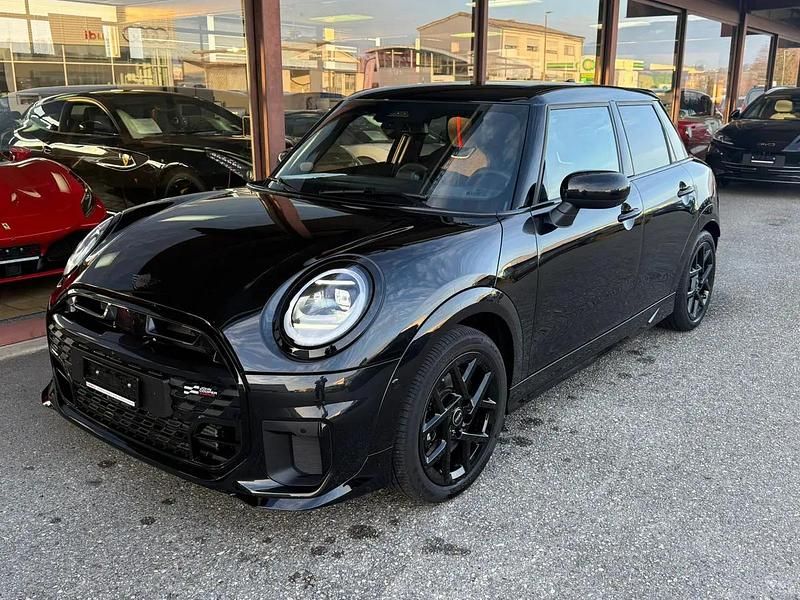 Gebraucht Mini Cooper 114 kW (156 PS) 2026 Schwarz Kleinwagen
