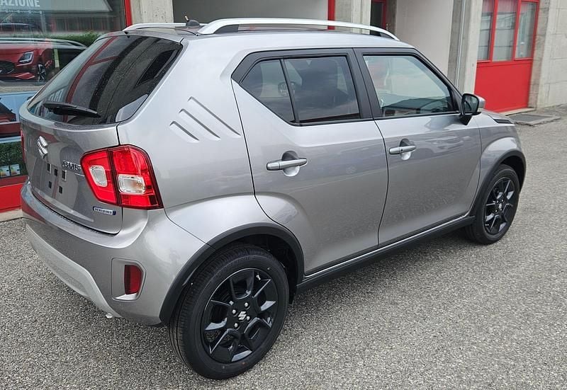 Neu Suzuki Ignis 83 PS (61 kW) 2025 Silber Limousine