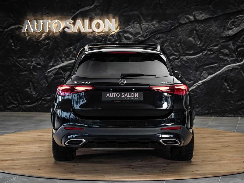 Gebraucht Mercedes GLC300 AMG line 258 PS (189 kW) 2023 SUV