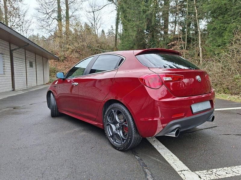 Gebraucht Alfa Romeo Giulietta Quadrifoglio Verde 235 PS (172 kW) 2011 Kleinwagen