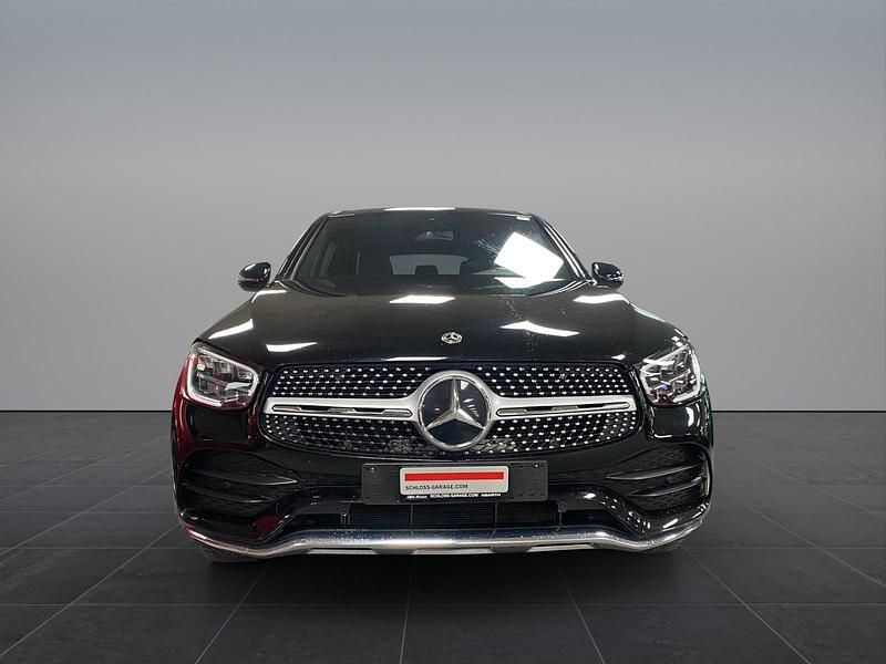 Gebraucht Mercedes GLC300 AMG line 245 PS (180 kW) 2022 Coupé