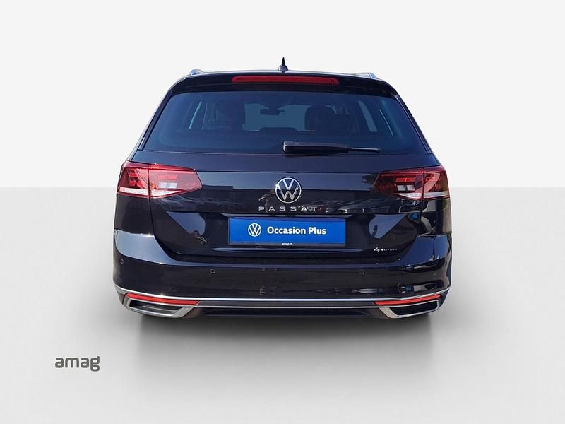 Gebraucht VW Passat Elegance 200 PS (147 kW) 2023 Deepblack perleffekt Kombi