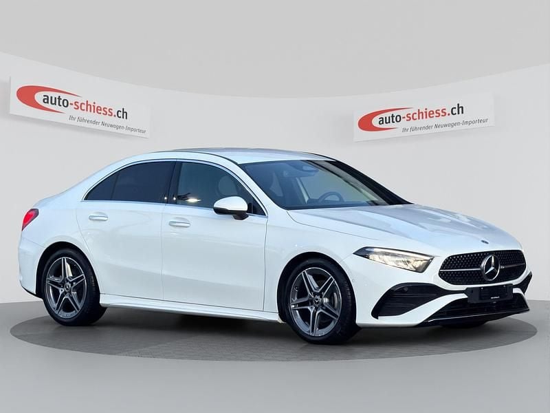 Gebraucht 2024 Mercedes A200 AMG line Limousine | CHF 28’980 - Bild 1/4