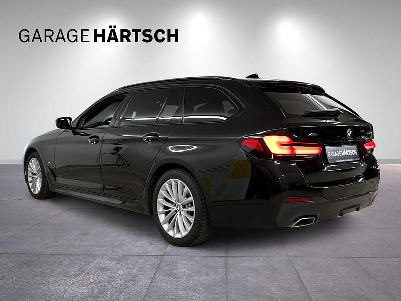 Gebraucht BMW 530 Shadowline 296 PS (217 kW) 2022 Schwarz Kombi