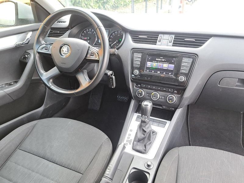 Gebraucht Skoda Octavia Elegance 105 PS (77 kW) 2014 Kleinwagen