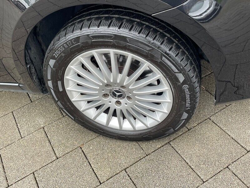 Gebraucht Mercedes Vito 163 PS (119 kW) 2020 Van