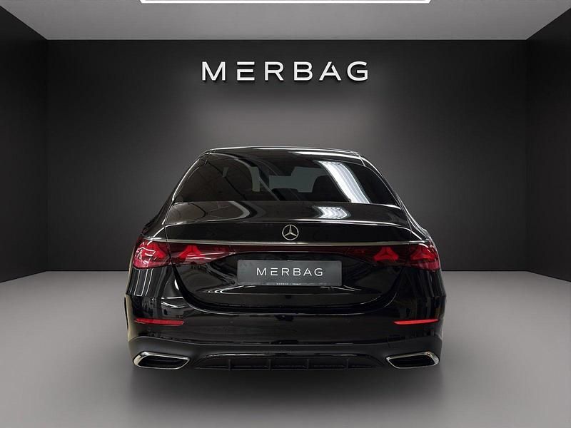 Neu Mercedes E220 197 PS (144 kW) 2025 Schwarz Limousine