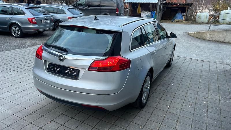 Gebraucht Opel Insignia Edition 160 PS (117 kW) 2010 Kombi