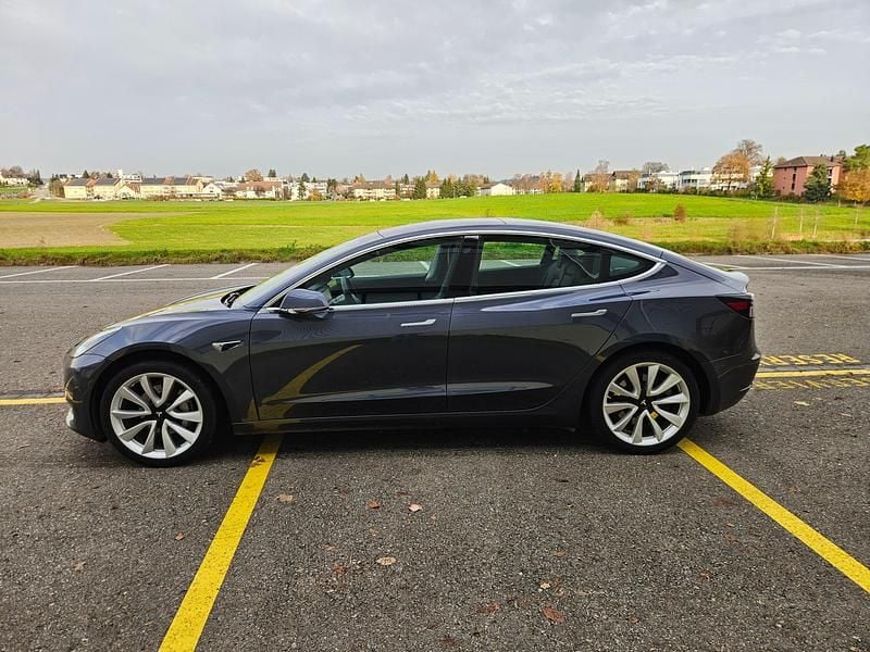 Gebraucht Tesla Model 3 361 kW (491 PS) 2019 Limousine