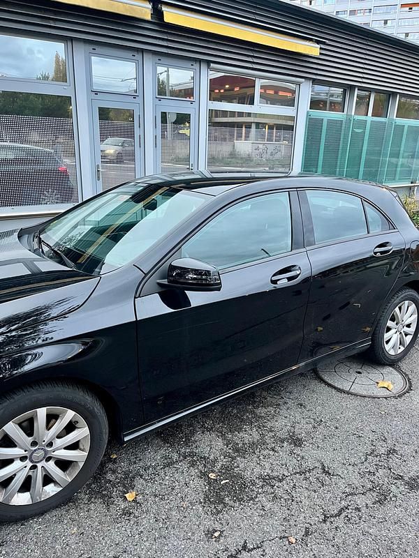 Gebraucht Mercedes A160 90 PS (66 kW) 2015