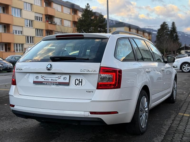 Gebraucht Skoda Octavia Ambition 184 PS (135 kW) 2020 Kombi