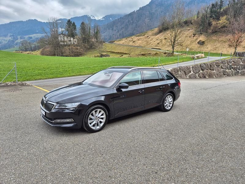 Gebraucht Skoda Superb Style 200 PS (147 kW) 2023 Kombi