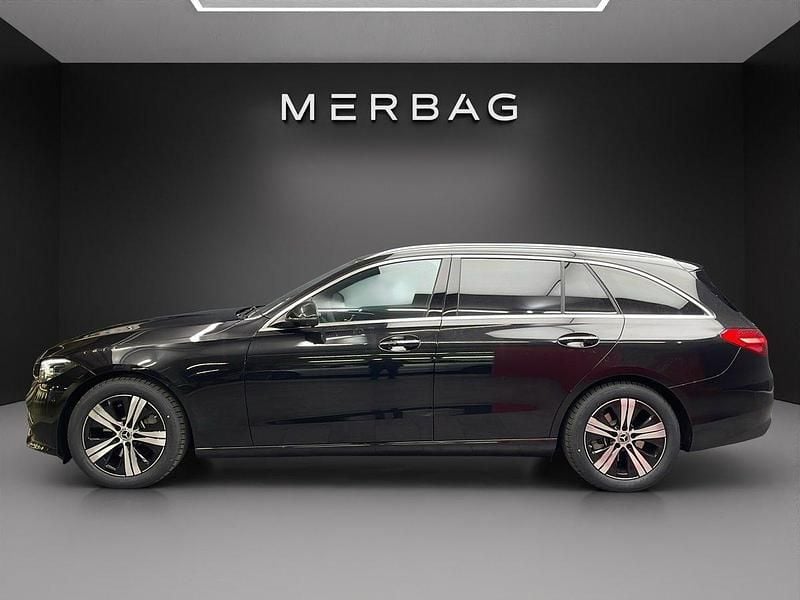 Neu Mercedes C220 197 PS (144 kW) 2025 Schwarz Kombi