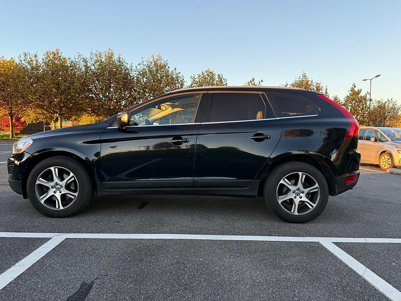 Gebraucht Volvo XC60 Summum 215 PS (158 kW) 2011 SUV