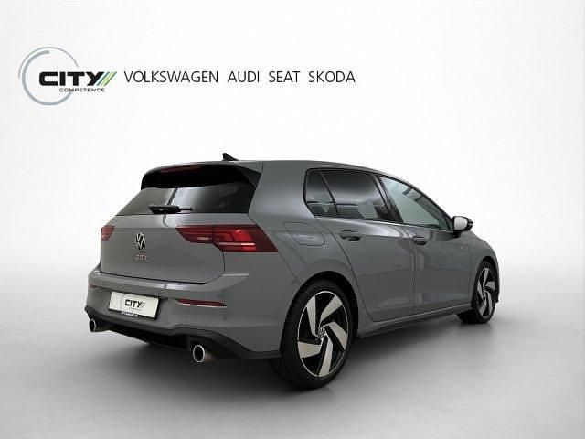 Gebraucht VW Golf Style 265 PS (194 kW) 2024 Grau Limousine