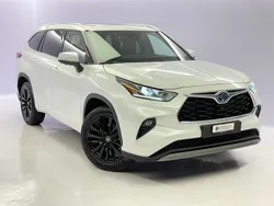 Weiss Gebraucht 2024 Toyota Highlander Premium SUV | CHF 64’500 (Fairer Preis)