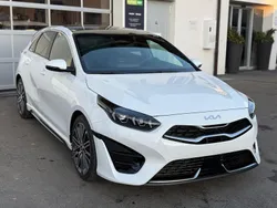 Weiss Neu 2024 Kia Ceed GT-Line Limousine | CHF 39’550 (Teuer)