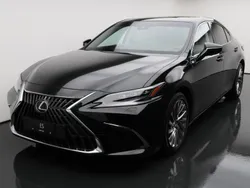 Schwarz Gebraucht 2023 Lexus ES300H Limousine | CHF 54’900 (Etwas zu teuer)